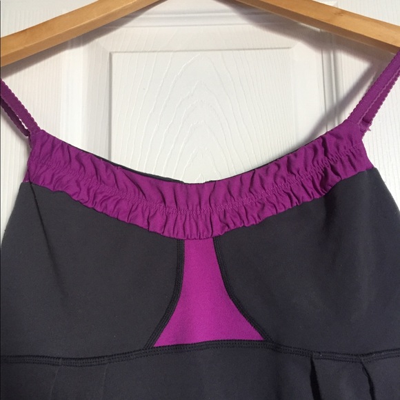 Lululemon size 4 top - Picture 2 of 3